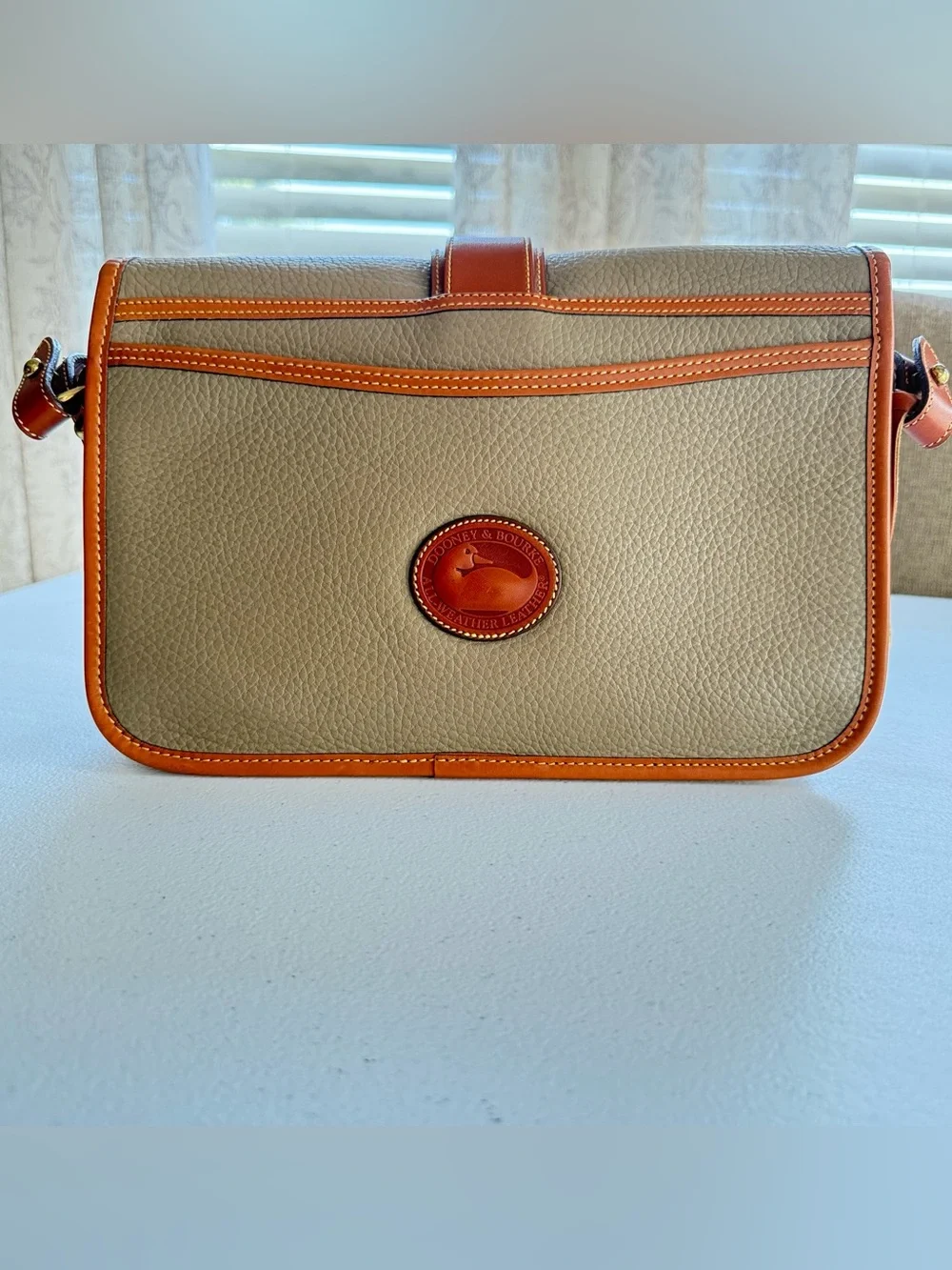 Vintage Dooney & Bourke AWL Overland Bag Taupe Tan Crossbody R52 USA